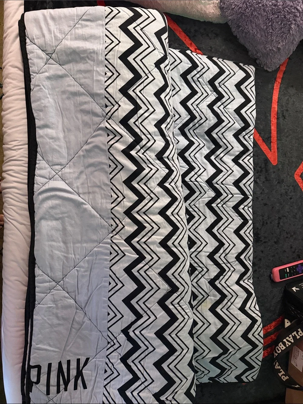 PINK Victoria's Secret Black & White Chevron Quilted Comforter